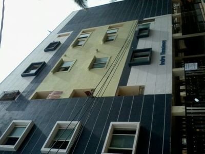 listing-img